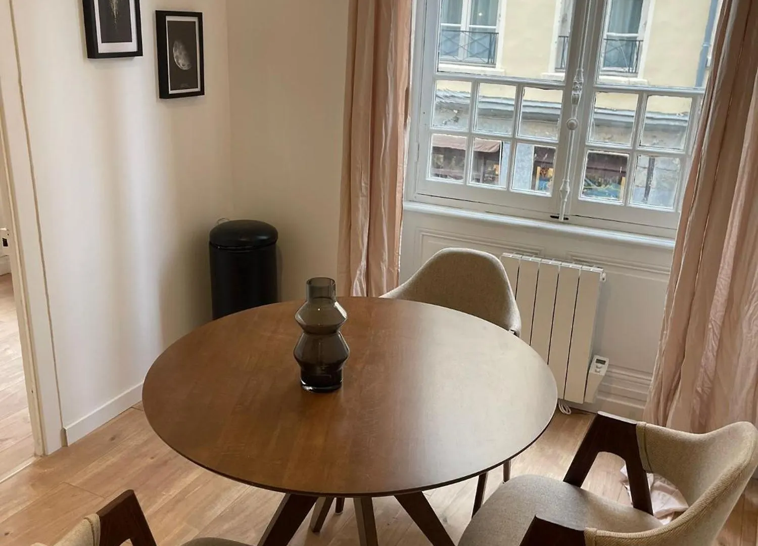 Suite Carter Lyon Apartment